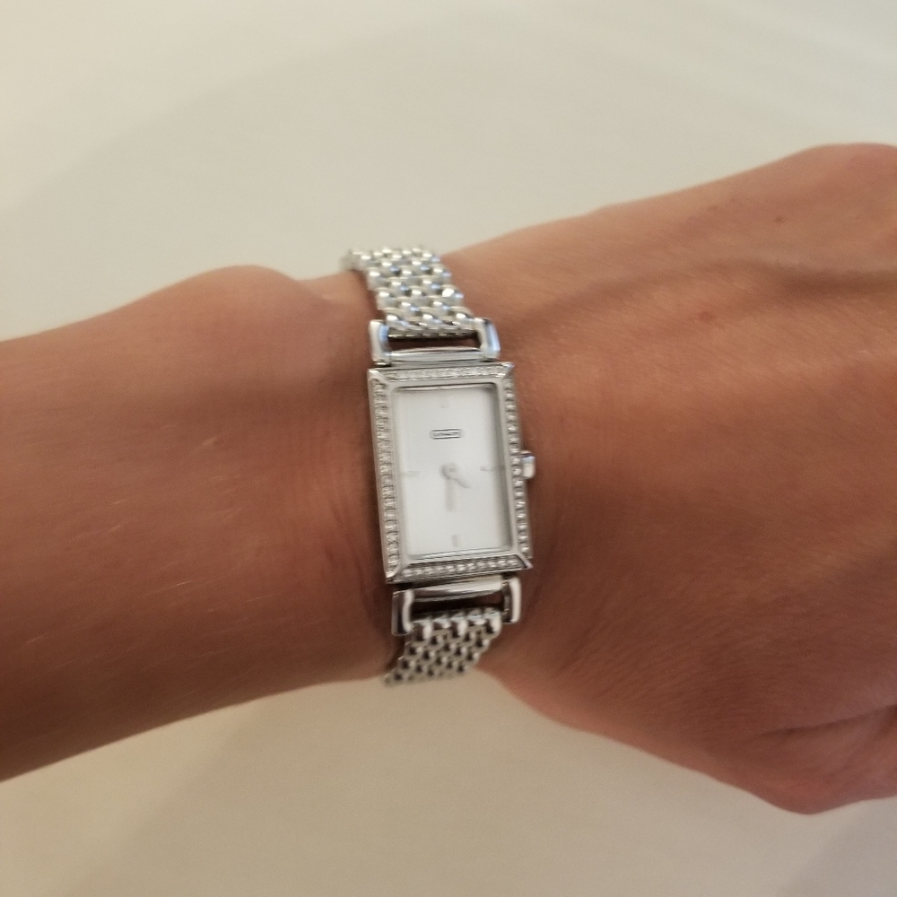 Watch - Picture 2 of 6
